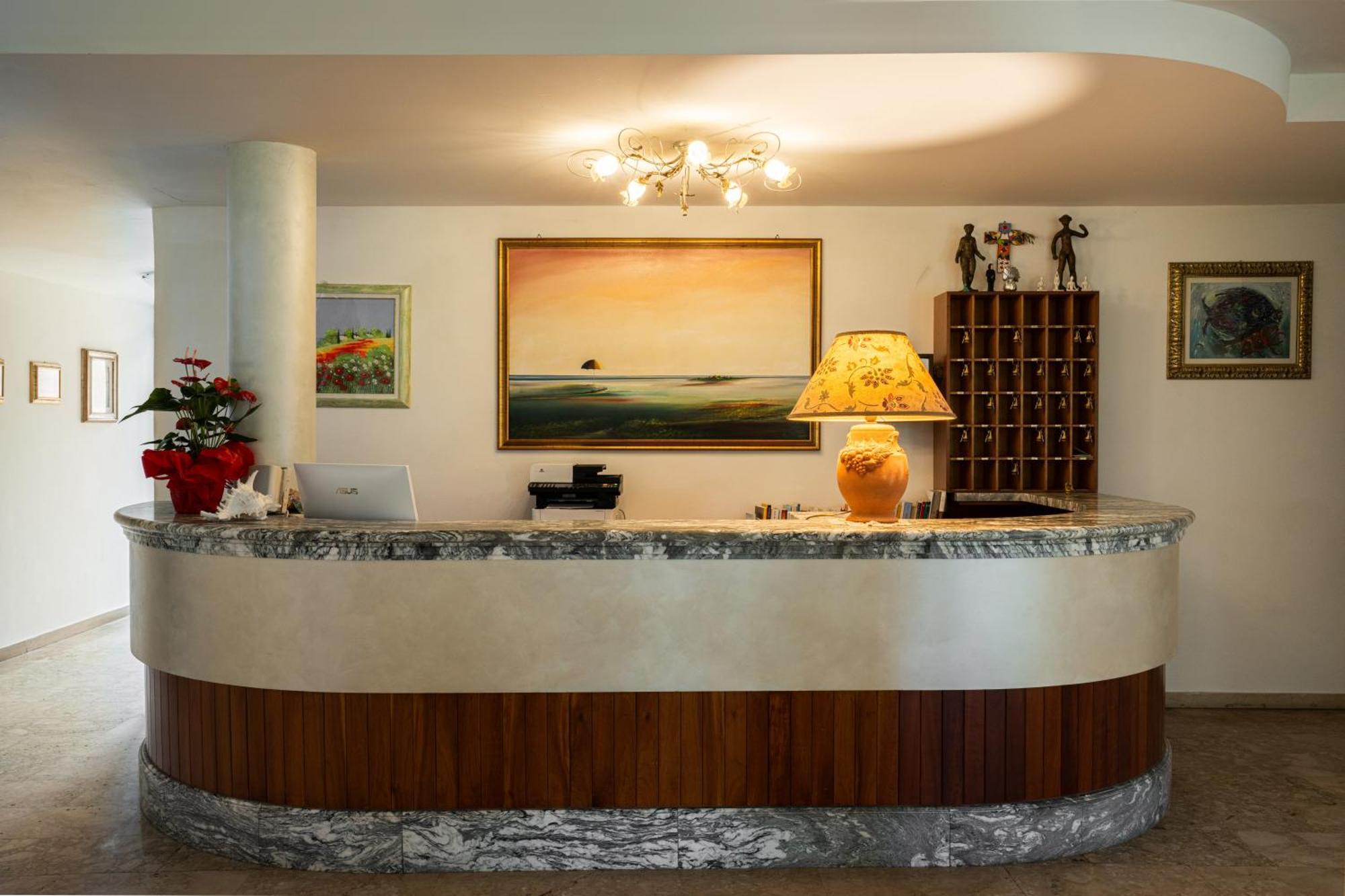 Hotel Il Caravaggio Marina di Pietrasanta Extérieur photo