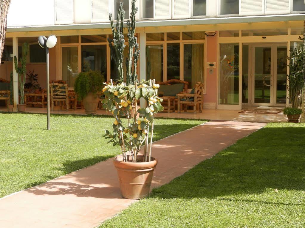 Hotel Il Caravaggio Marina di Pietrasanta Extérieur photo