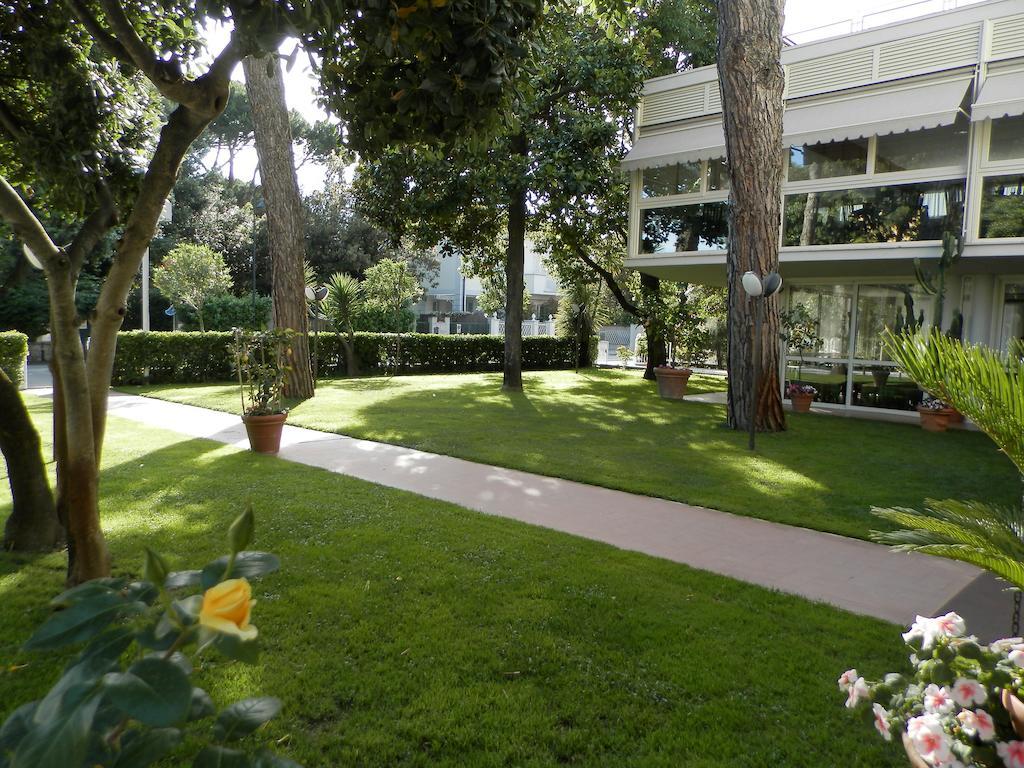 Hotel Il Caravaggio Marina di Pietrasanta Extérieur photo